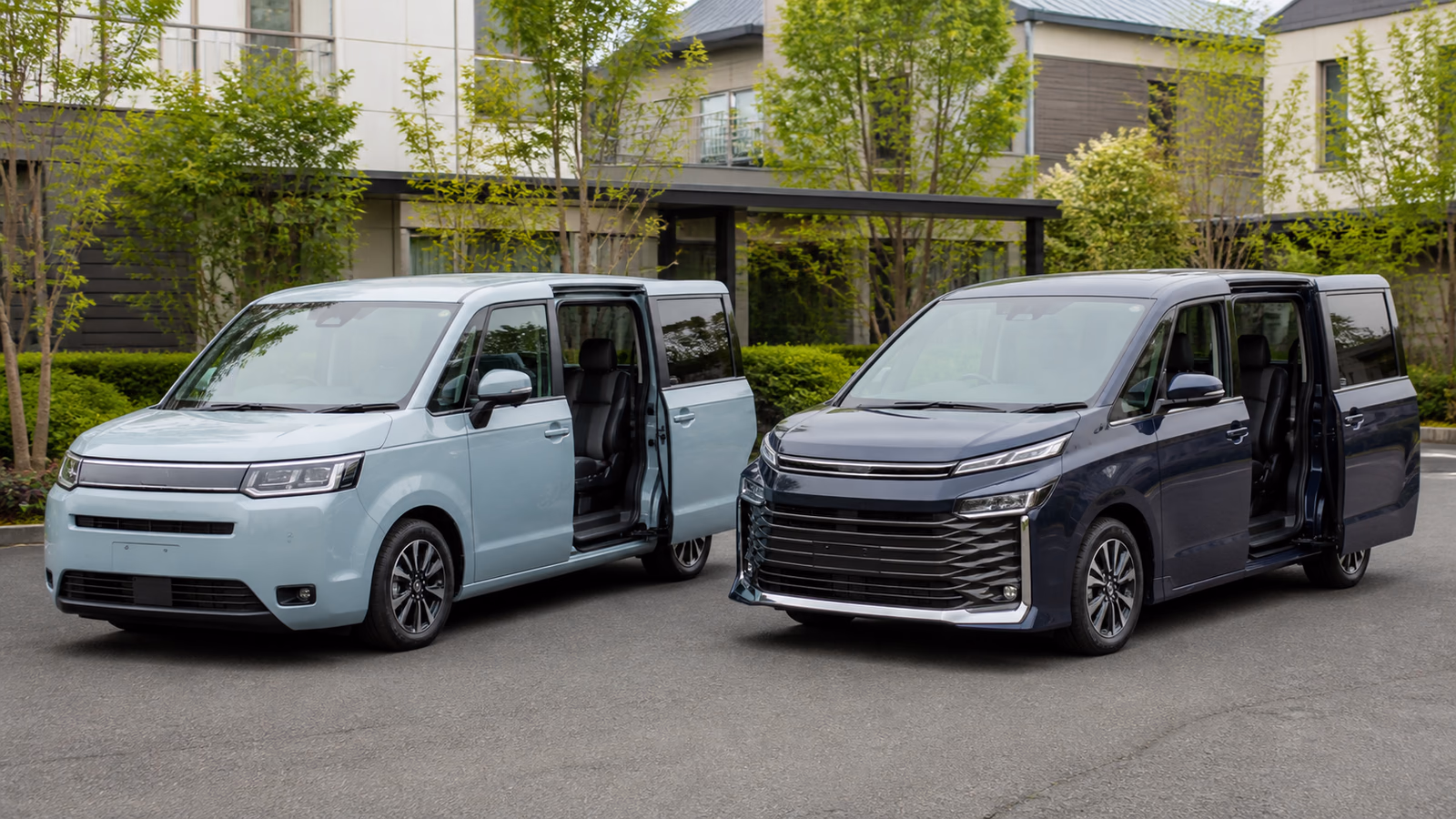 Редакционная иллюстрация к материалу «Honda Stepwgn или Toyota Voxy»