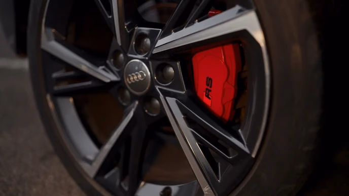 Audi A3 из Китая за 2,43 млн ₽: почему владелец выбрал её вместо Golf, BMW и Mercedes