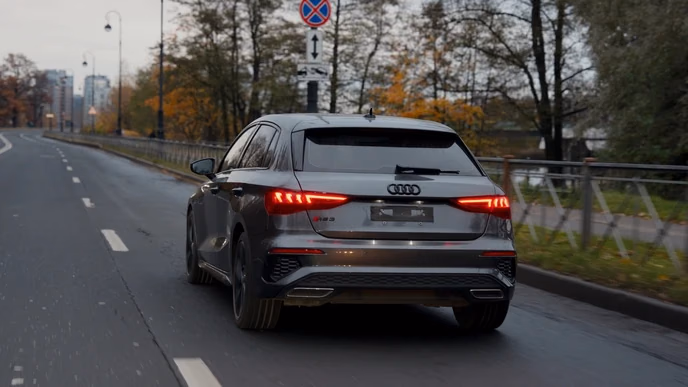 Audi A3 из Китая за 2,43 млн ₽: почему владелец выбрал её вместо Golf, BMW и Mercedes