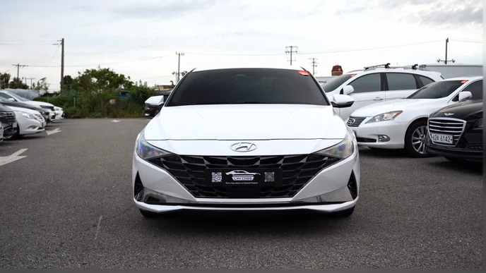 Hyundai Avante из Кореи: гибрид или заводской газ — что выбрать
