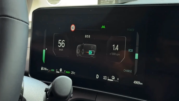Kia Carnival Hybrid из Кореи: почти 1,5 млн рублей разницы с дизелем только на утильсборе