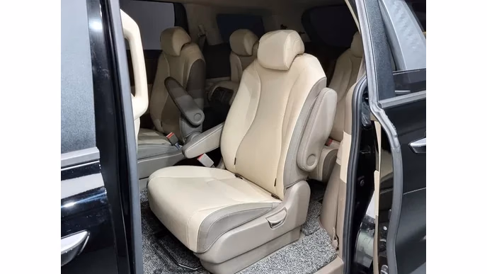 KIA Carnival: минивэн, в который влюбляются мужчины