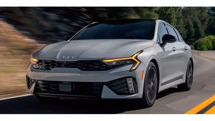 KIA K5 за 1.7 млн — и это не шутка: как выглядит бизнес-класс из Кореи