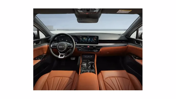 KIA K5 за 1.7 млн — и это не шутка: как выглядит бизнес-класс из Кореи