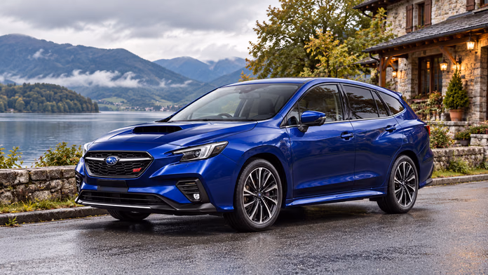 Subaru Levorg на дороге; синтетическая редакционная иллюстрация.